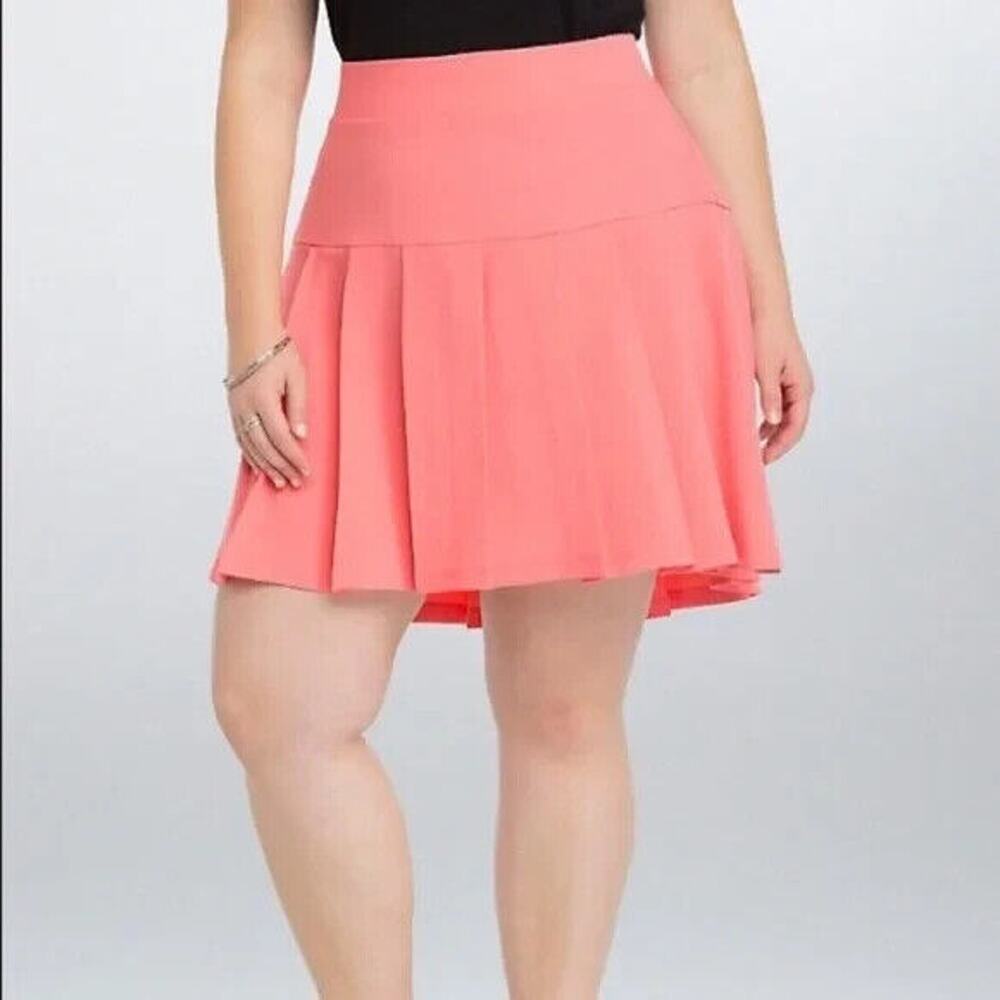 Torrid Women Skirt Size 18 Pleated Mini Sunkist Coral Stretch Back Zip Textured